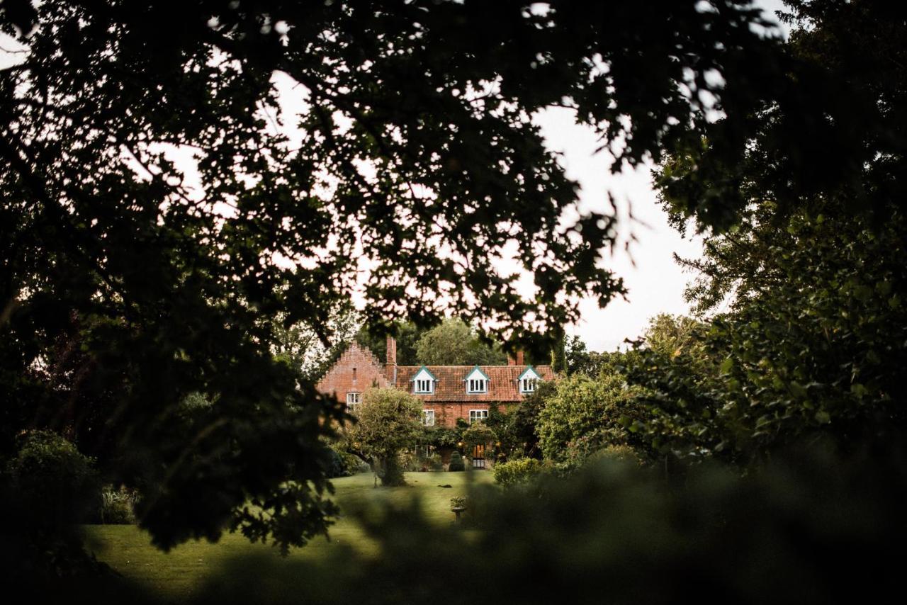 Carrick'S At Castle Farm Hotel Swanton Morley Екстериор снимка