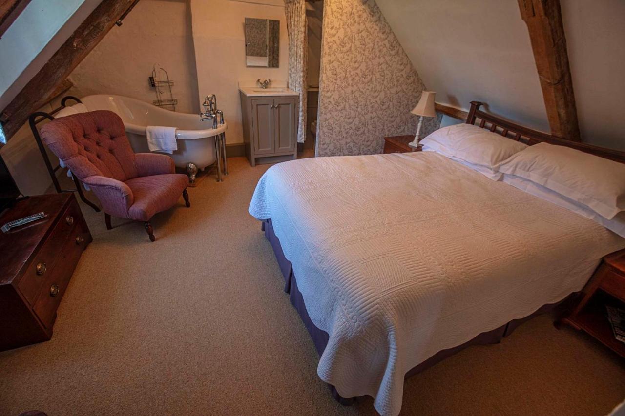 Carrick'S At Castle Farm Hotel Swanton Morley Екстериор снимка