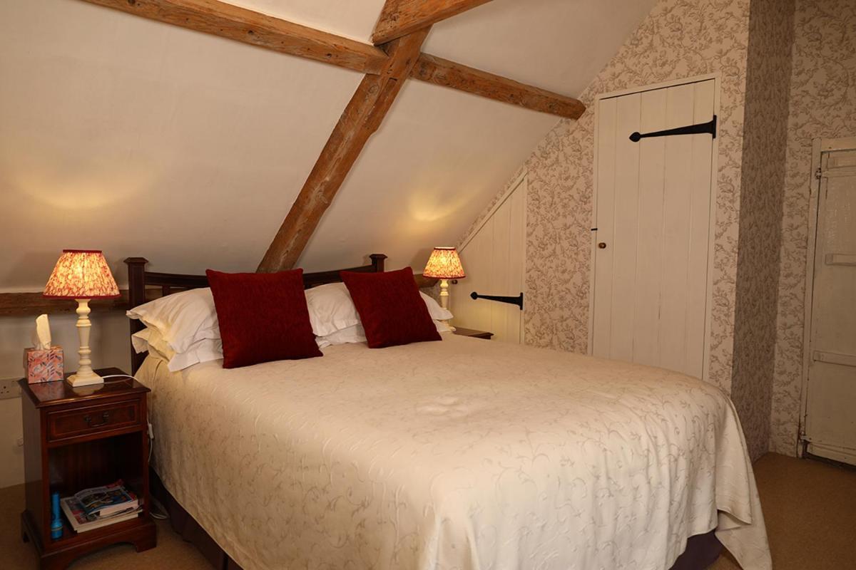 Carrick'S At Castle Farm Hotel Swanton Morley Екстериор снимка