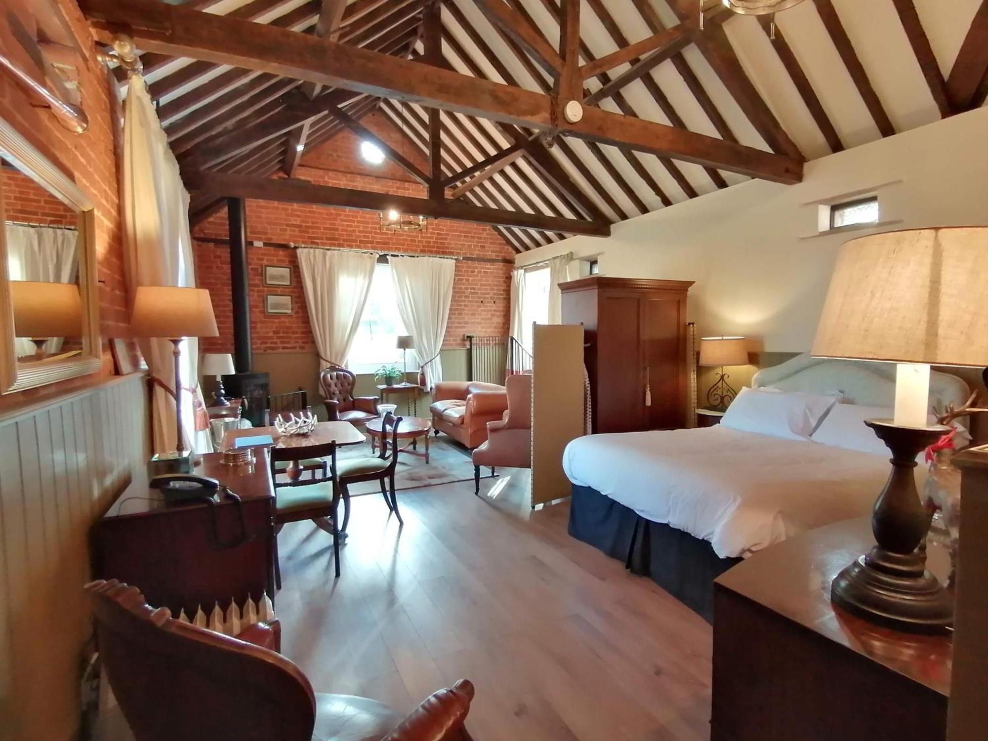 Carrick'S At Castle Farm Hotel Swanton Morley Екстериор снимка